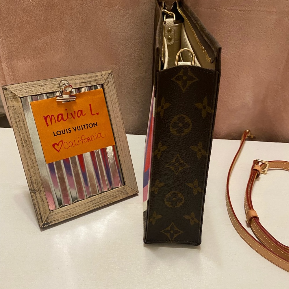 Louis Vuitton Toiletry 26 Game On Collection - Picture 4 of 8